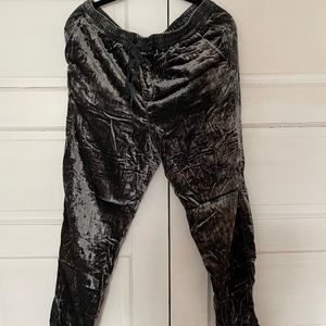 Gap crushed velvet joggers